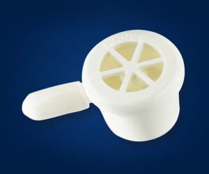 Product Features Latex-free Available with or without a supplemental oxygen port and cap Air flow through oral and nasal chambers decreases secretions, increases ability to smell and swallow1 Decreases hygiene and infection concerns, compared to finger occlusions Lightweight materials and construction may help reduce additional pressure on stoma site Connector adapts to most tracheostomy tubes including pediatric sizes Hinged cap for easy cleaning Available sterile Shiley™ tracheostomy tubes and accessories provide trusted solutions from a proven partner.